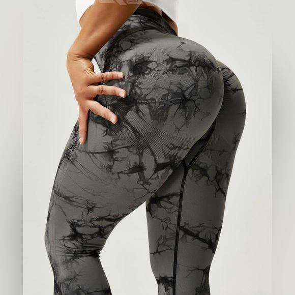 Women’s Highwaisted Leggings L - Picture 2 of 5